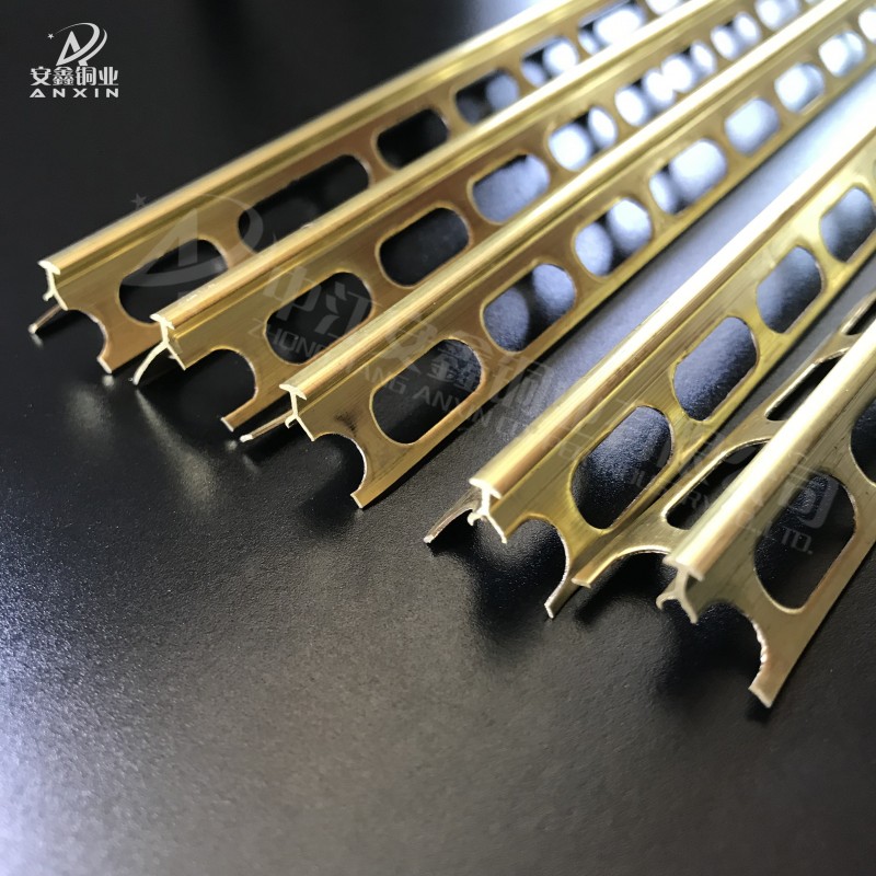 安鑫銅業(yè)加工定制 臺階墻壁裝飾護角條 沖孔銅條 樓梯踏步防滑沖孔護角銅條，水泥樓梯隱形護腳銅條，素水泥樓梯踏步嵌銅條