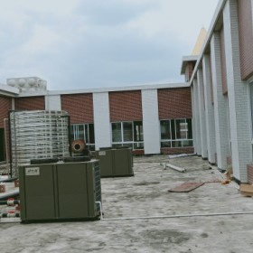 學(xué)?？諝饽軣崴こ? onmouseover=