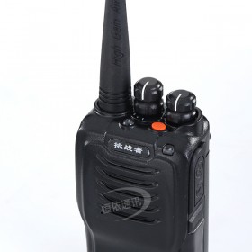 挑戰(zhàn)者對(duì)講機(jī)tzz T360對(duì)講機(jī)大功率