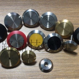 成都廠家304不銹鋼盲道條 盲道釘 導(dǎo)盲條釘 防滑菠蘿紋盲人行道交通設(shè)施