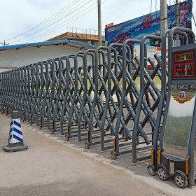 瀘州西南商貿(mào)城電動(dòng)伸縮門廠家 定做無軌道電動(dòng)伸縮門