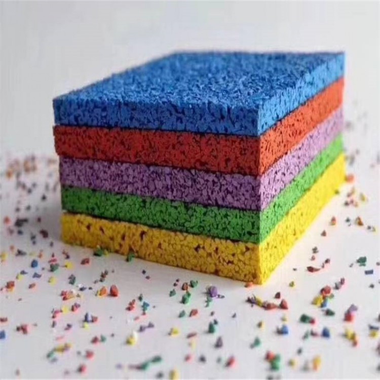 EPDM橡膠顆粒 EPDM顆粒塑膠跑道 現(xiàn)澆新國標(biāo)環(huán)保EPDM安全地墊