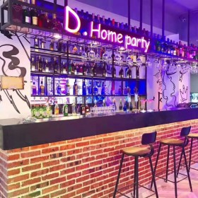 成都墻體彩繪 工裝轟趴館彩繪 原創(chuàng)設(shè)計繪制