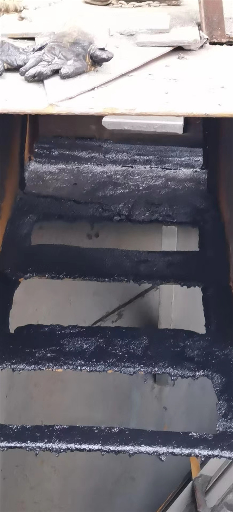 濃密斗分料箱溜槽耐磨修復-BT-1007耐磨涂料