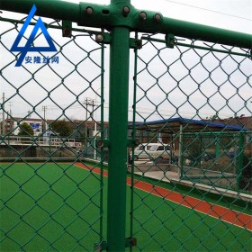 球場(chǎng)圍網(wǎng) 鐵絲運(yùn)動(dòng)場(chǎng)圍網(wǎng) 體育場(chǎng)勾花護(hù)欄圍網(wǎng)籃球場(chǎng)環(huán)鏈勾花圍網(wǎng)