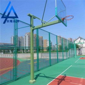 球場護欄網(wǎng) 廠家現(xiàn)貨球場體育場網(wǎng)球場圍欄籠式足球場護欄網(wǎng)