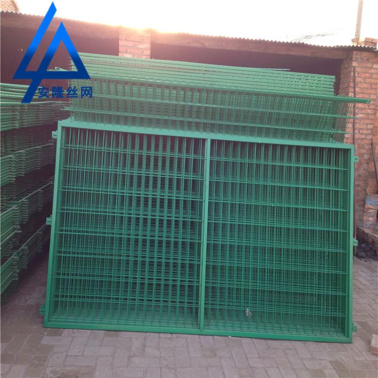 高速公路框架護欄網(wǎng)防護網(wǎng)框架護欄網(wǎng)金屬圍欄網(wǎng)框架鐵絲隔離欄