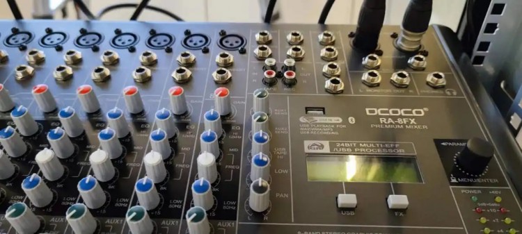 迪科科 會議音響系統(tǒng)用于西香高速建設6