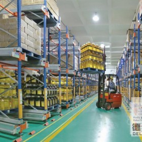 成都冷庫貨架生產廠家、成都重型倉儲貨架、成都倉庫貨架重型、成都貨架廠家、成都穿梭式貨架廠、成都智能穿梭貨架