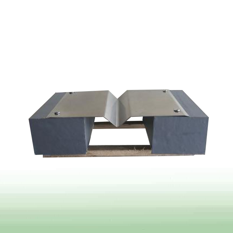 外墻V型縫 防水變形縫蓋板生產(chǎn) 專業(yè)變形縫裝置廠