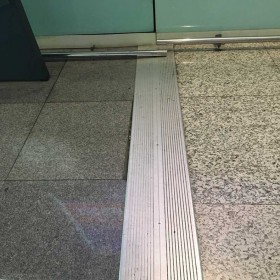 四川地下室變形縫 汽車(chē)地面承重變形縫蓋板材料