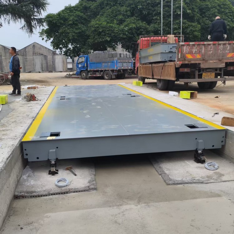 大型電子汽車衡 無(wú)人值守地磅定制 結(jié)實(shí)耐用 承重力強(qiáng) 長(zhǎng)期售后