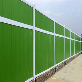 地鐵圍擋施工擋板護(hù)欄建筑彩鋼泡沫夾心板圍欄