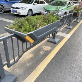 云南市政道路護欄 花箱城市交通護欄 黃金護欄