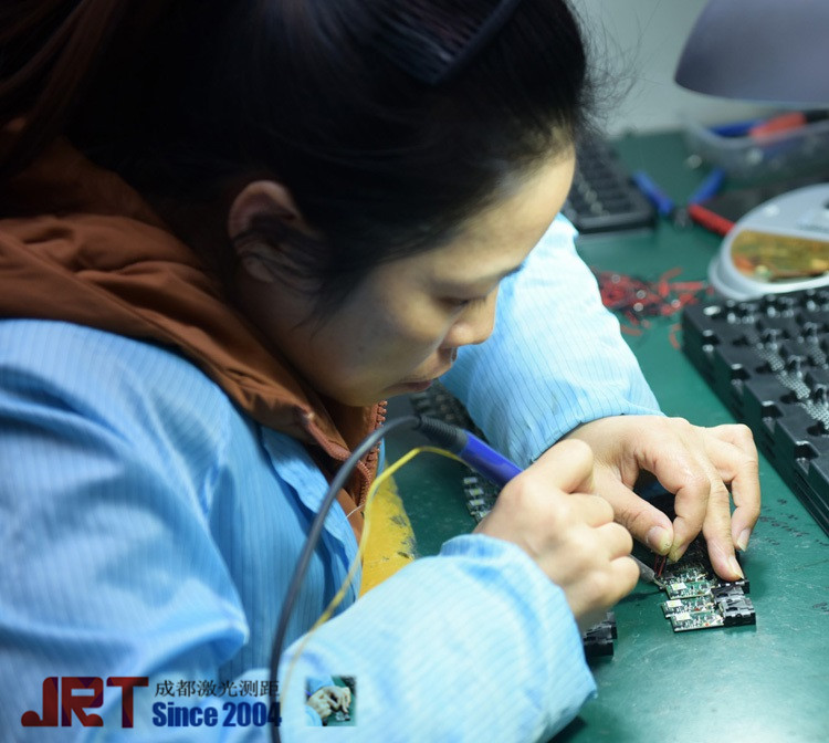 IP65防水測(cè)距傳感器車(chē)間圖