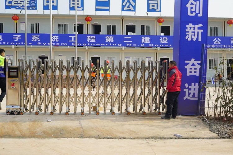 電動(dòng)門(mén)伸縮門(mén)