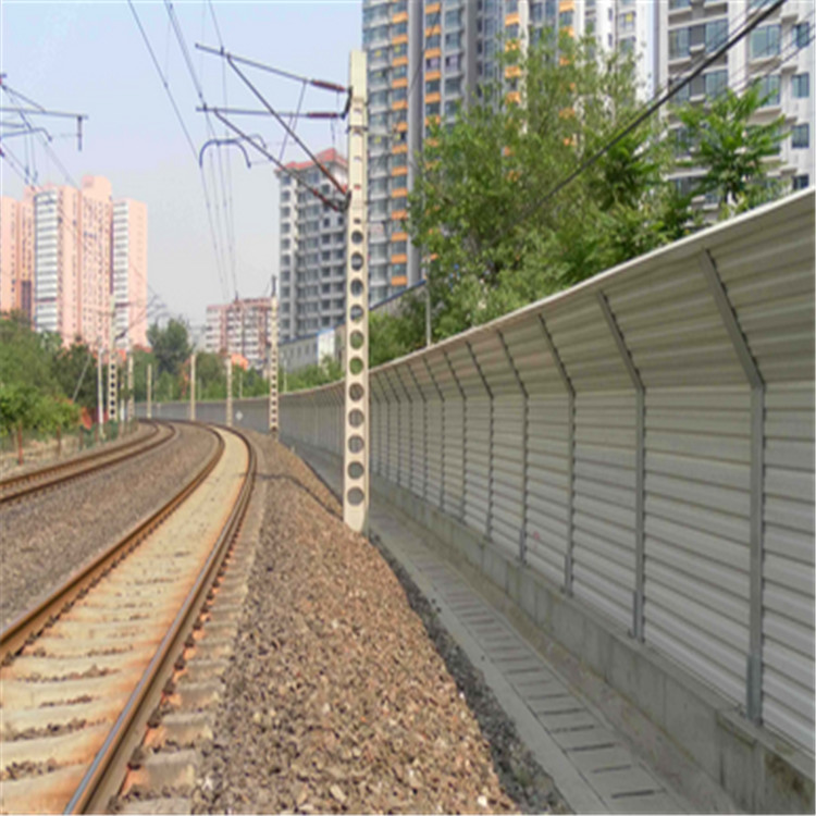 高鐵隔聲屏障 鍍鋅板聲屏障 道路隔聲屏障現(xiàn)貨供應(yīng)