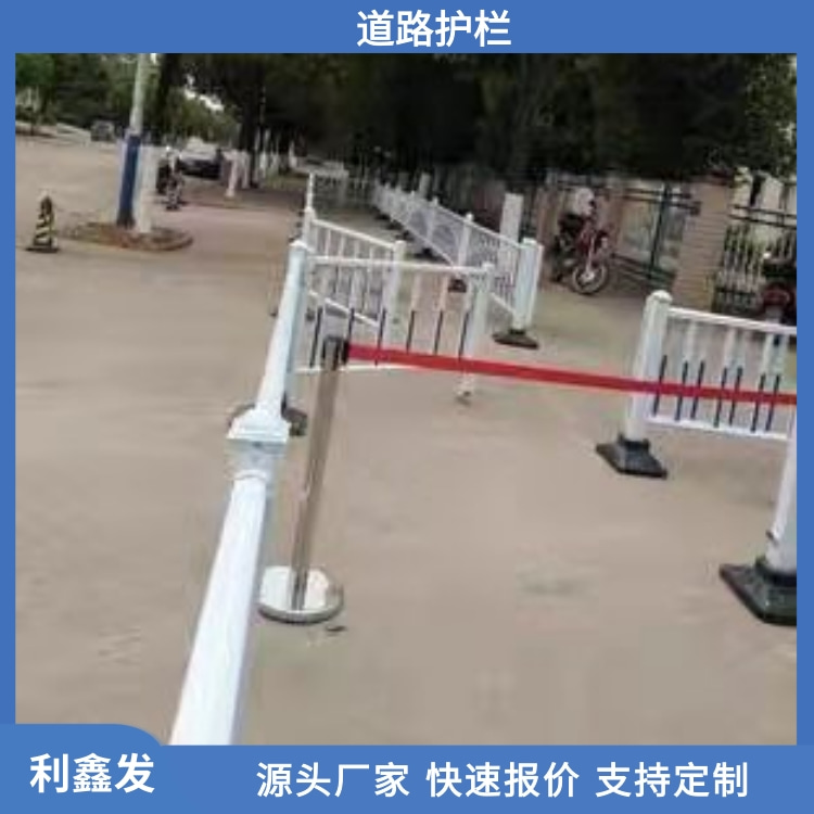 藍(lán)色清新場(chǎng)景美妝保濕護(hù)膚面膜產(chǎn)品展示寶貝主圖