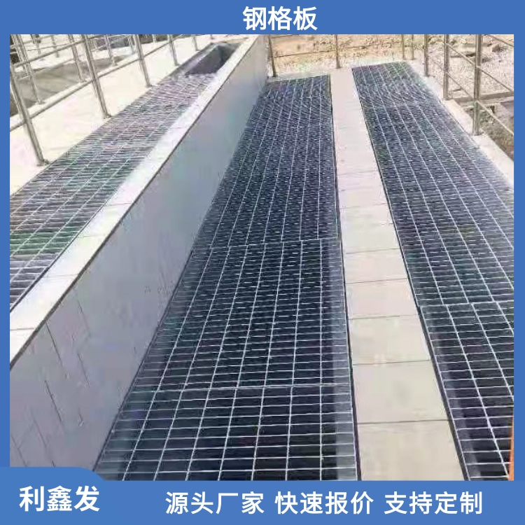 藍(lán)色清新場(chǎng)景美妝保濕護(hù)膚面膜產(chǎn)品展示寶貝主圖 (4)