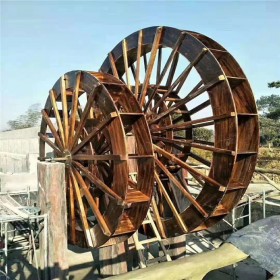 融昌達(dá)專業(yè)設(shè)計(jì)定制施工芬蘭木樟子松菠蘿格定制景區(qū)景觀防腐木水車