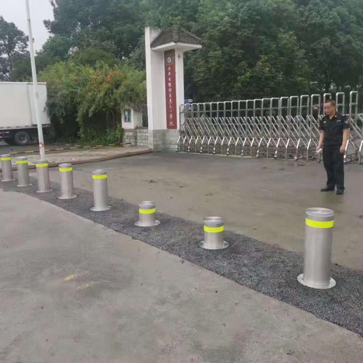 升降柱價格  學校門口升降柱 地埋式液壓升降柱廠家