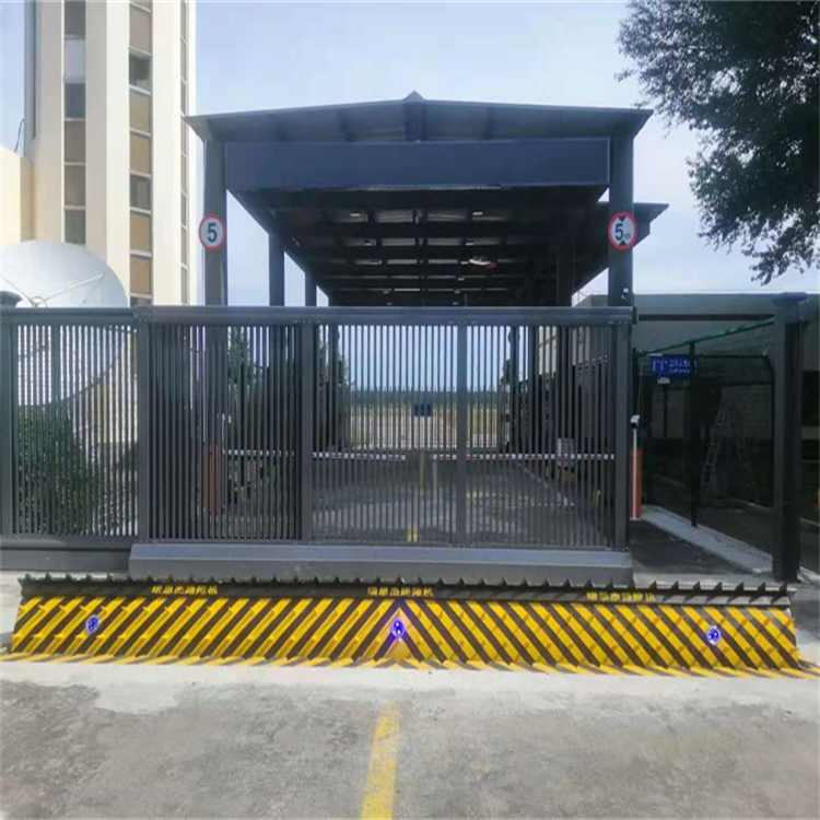 瑞思杰翻板路障機 安防路障機 成都廠家直銷液壓路障機