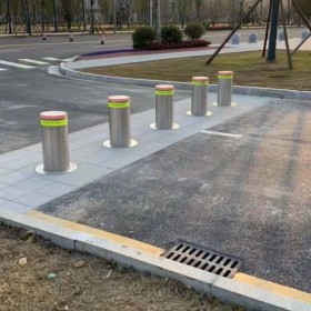 安世科 防撞柱生產(chǎn)廠家 防沖撞樁 校門(mén)防撞柱 可遙控升降柱