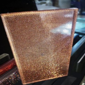 鋼化夾絲玻璃屏風(fēng)隔斷藝術(shù)玻璃隔斷激光內(nèi)雕發(fā)光玻璃樂(lè)山玻璃廠