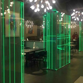 售樓部酒店隔斷,隔墻裝飾激光內(nèi)雕,玻璃生產(chǎn)廠家