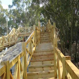 批發(fā)景觀防腐木護(hù)欄棧道 適用于景區(qū)公園農(nóng)村庭院 防腐木材質(zhì) 可防腐防蟲蟻防腐蝕