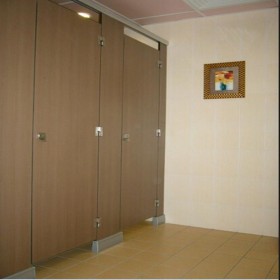 宜賓洗手間隔斷板材 防水隔斷 商場學(xué)校隔斷批發(fā)