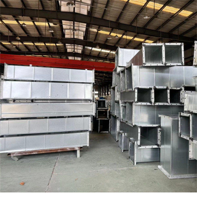 安裝角鋼法蘭鍍鋅風(fēng)管 烤肉店工程排煙 多年施工經(jīng)驗(yàn) 實(shí)體工廠