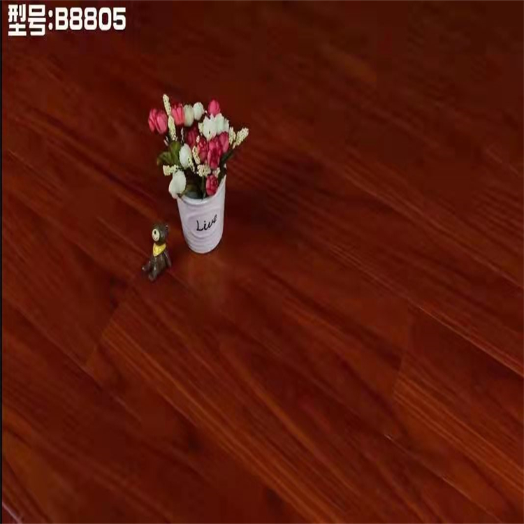 多層實(shí)木復(fù)合地板15mm鎖扣耐磨家用地?zé)崮镜匕?/></a>
<div><a href=