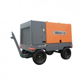 成都志高掘進141SCY-15柴油移動空壓機 15立方15公斤柴油空壓機