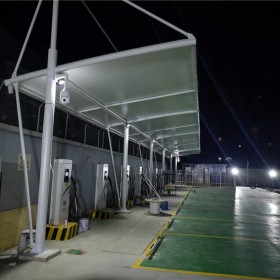 承接供應(yīng)安裝大型戶外學(xué)?；@球 網(wǎng)球場(chǎng)遮陽膜結(jié)構(gòu)頂篷雨棚