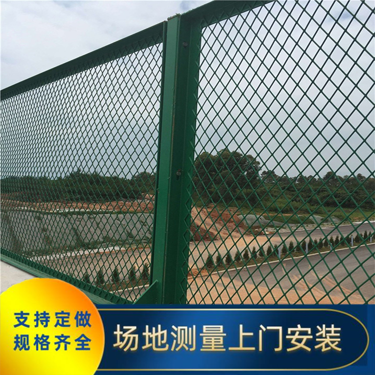 成都橋梁護(hù)欄網(wǎng) 護(hù)欄網(wǎng)圍欄價(jià)格 果園護(hù)欄網(wǎng)批發(fā) 四川川豐金屬