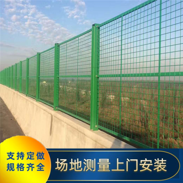 四川川豐金屬道路橋梁護欄網(wǎng)1.6*2米防拋網(wǎng)銷售 熱鍍鋅工藝 抗腐蝕不怕梅雨季