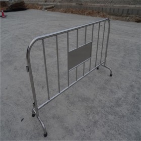 圍欄護欄批發(fā)價格  不銹鋼圍欄定制廠家