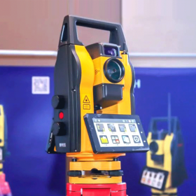 南方NS10高精度國產(chǎn)0.5秒/1秒基坑邊坡全自動監(jiān)測安卓全站儀