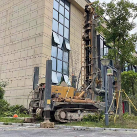 鉆井打巖石井 家用打井鉆井 農(nóng)田灌溉專用團隊設施