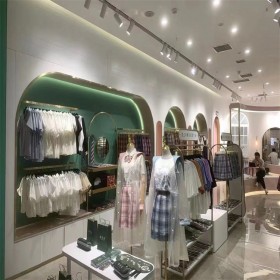 服裝展示柜臺(tái) 商場服裝展柜  廠家定制  展柜制作安裝一站式服務(wù)