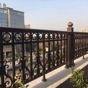 鋁藝護(hù)欄廠家 陽(yáng)臺(tái)護(hù)欄 圍墻鋁藝護(hù)欄 專業(yè)安裝