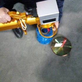 四川激光雕刻機(jī) 飛龍達(dá)品牌直銷 光纖激光打標(biāo)機(jī)生產(chǎn)制造十年