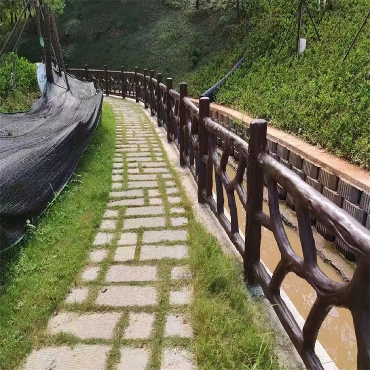 廣發(fā)市政仿樹(shù)藤欄桿定制 十年老廠 做工精湛