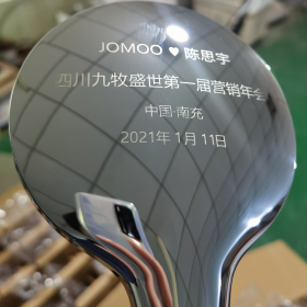 成都獎(jiǎng)杯激光刻字 玻璃杯子激光印字加工 UV打印廠