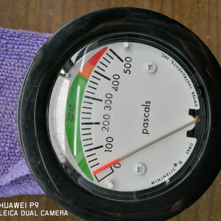 Dwyer 2-5000系列Minihelic II差壓表 設(shè)計結(jié)構(gòu)簡單體積小