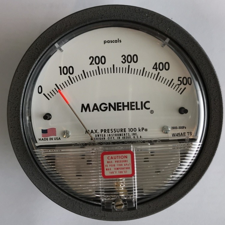 Dwyer DM-2000 數(shù)顯微差壓表可用于工廠校準(zhǔn)的特殊的量程