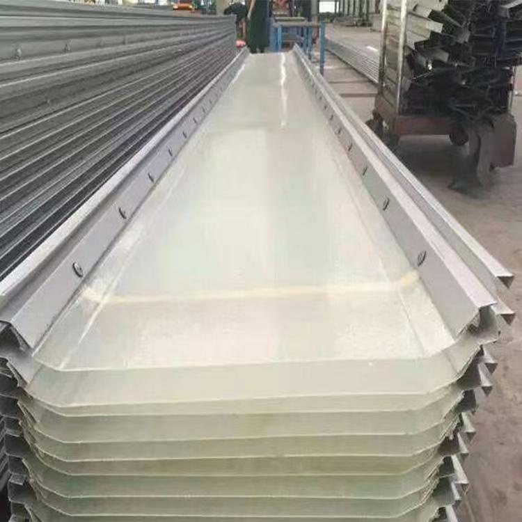 FRP雙層采光瓦屋頂隔熱采光板840 陽(yáng)光板 雨棚塑料屋頂透明耐力板