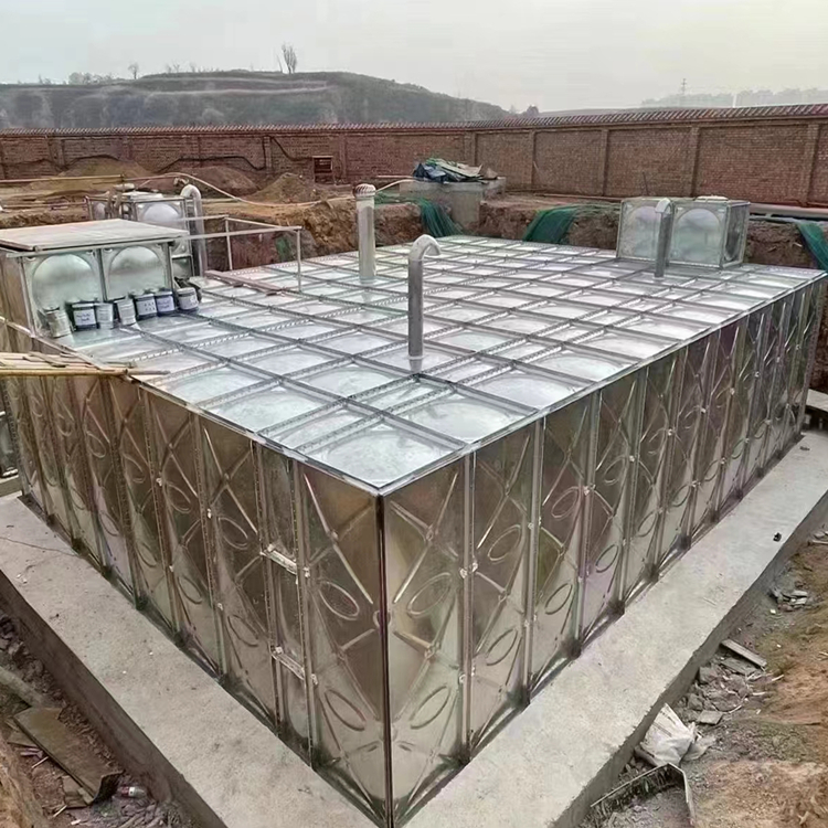 不銹鋼組合式生活水箱廠家 結(jié)構(gòu)合理 生活用水設(shè)備 住宅用