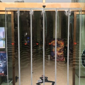超市商場(chǎng)PVC磁性自吸軟門簾 保溫隔熱磁吸門簾定制